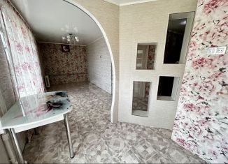 Продается двухкомнатная квартира, 40.9 м2, Кыштым, улица Карла Либкнехта, 121