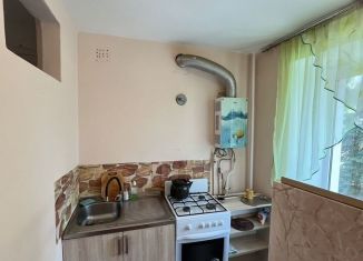 Продаю 2-комнатную квартиру, 40 м2, Бугуруслан, Революционная улица, 45