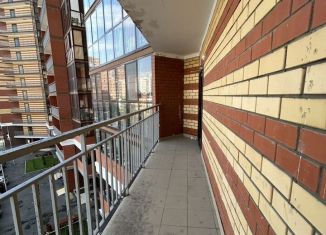 Продаю двухкомнатную квартиру, 64 м2, Татарстан, улица Чингиза Айтматова, 9