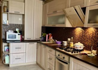 2-ком. квартира на продажу, 76 м2, Смоленск, микрорайон Королёвка, 14