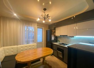 Продаю 1-комнатную квартиру, 38 м2, Краснодар, микрорайон Дубинка, Ставропольская улица, 170