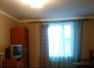 Трехкомнатная квартира на продажу, 66.7 м2, поселок городского типа Заозерное, Садовая улица, 5