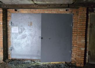 Продаю гараж, 30 м2, Владивосток, улица Героев Варяга, 10А