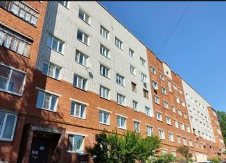 Продаю трехкомнатную квартиру, 68.4 м2, Йошкар-Ола, микрорайон Кирзавод, улица Героев Сталинградской Битвы, 26