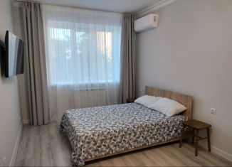 Сдаю в аренду 1-ком. квартиру, 43 м2, Элиста, улица А. Сусеева, 6