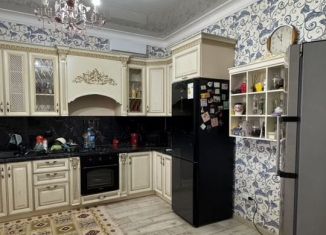 Продам дом, 180 м2, Махачкала, 2-й Горский проезд, 19