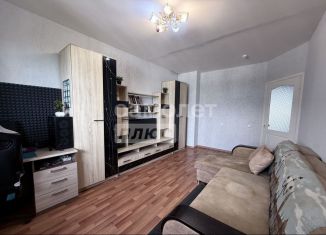 Продается 2-ком. квартира, 57 м2, Татарстан, улица Александра Грина, 5А