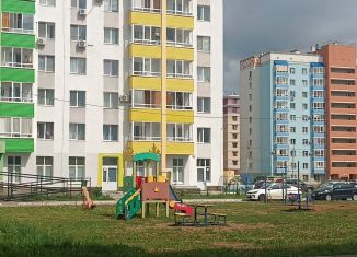 Продается трехкомнатная квартира, 79.2 м2, Республика Башкортостан, улица Испытателей, 21