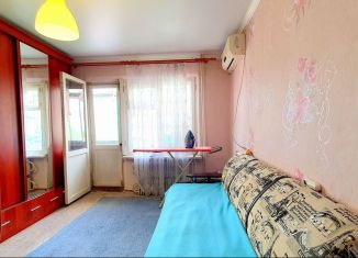 Продается 2-ком. квартира, 45.1 м2, Крымск, улица Карла Либкнехта, 7