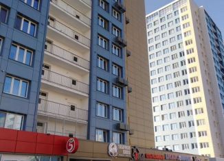 Продаю двухкомнатную квартиру, 66.9 м2, Татарстан, улица Раскольникова, 48