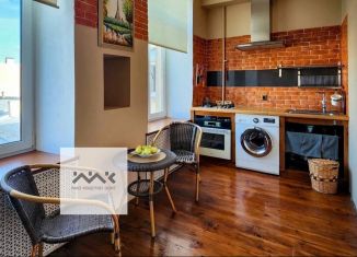 Сдам в аренду двухкомнатную квартиру, 90 м2, Санкт-Петербург, Шпалерная улица, 33