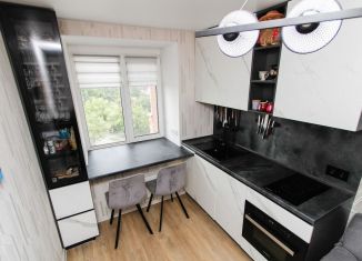 Сдача в аренду однокомнатной квартиры, 40 м2, Тюмень, Флотская улица, 32