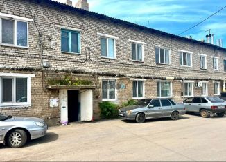 Продается трехкомнатная квартира, 56.1 м2, село Иглино, улица Калинина, 27