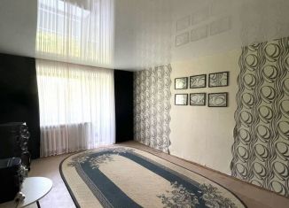 Продаю трехкомнатную квартиру, 59.4 м2, Алексин, улица Трудовые Резервы, 54