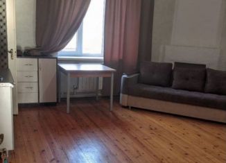 Сдается в аренду квартира студия, 40 м2, Махачкала, 1-й Влажный тупик, 1