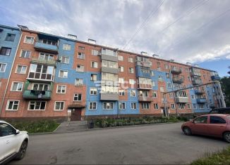 Продам 2-комнатную квартиру, 44.8 м2, Полысаево, улица Крупской, 112