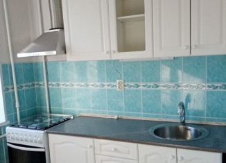 Продам двухкомнатную квартиру, 41 м2, Ейск, улица Портовая Аллея, 17