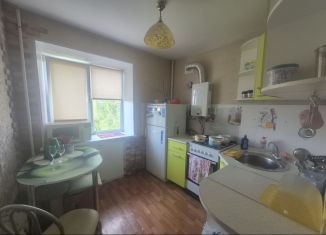 Продаю 1-комнатную квартиру, 33 м2, Чусовой, улица 50 лет ВЛКСМ, 9Г