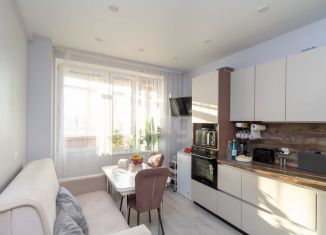 Продаю 1-комнатную квартиру, 46.8 м2, Тюмень, Заречный проезд, 39А, ЖК Ривьера