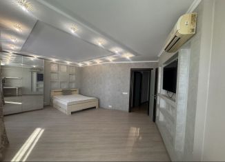 Сдается в аренду 3-ком. квартира, 104.5 м2, Хабаровск, улица Шеронова, 10