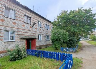 Продаю 2-комнатную квартиру, 47 м2, поселок городского типа Белоярский, улица Механизаторов, 2А