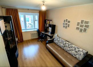 Продажа трехкомнатной квартиры, 83 м2, Новоуральск, улица Ленина, 140