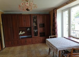 Сдам в аренду 2-комнатную квартиру, 42.5 м2, Гатчина, улица Хохлова