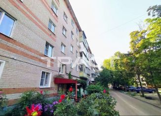 Продам 2-ком. квартиру, 41 м2, Воронеж, Ленинский проспект, 146