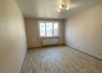 Продаю 1-ком. квартиру, 35.5 м2, деревня Куюки, 12-й квартал, 22