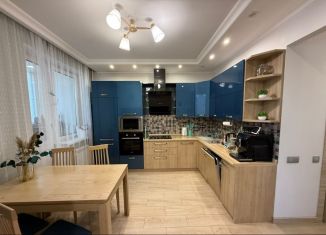 Продаю 3-ком. квартиру, 93.5 м2, Видное, бульвар Зелёные Аллеи, 2
