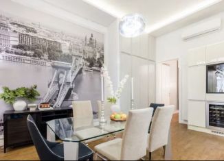 Сдаю 2-ком. квартиру, 68 м2, Краснодар, улица Карякина, 5к1, микрорайон ЗИП