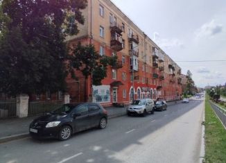 Продается 2-ком. квартира, 54.9 м2, Асбест, Уральская улица, 82