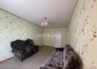 Продажа двухкомнатной квартиры, 44 м2, Старый Оскол, микрорайон Весенний, 7