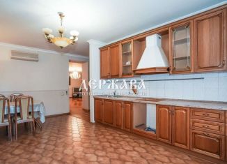 Сдам в аренду 4-комнатную квартиру, 176 м2, Старый Оскол, микрорайон Восточный, 49