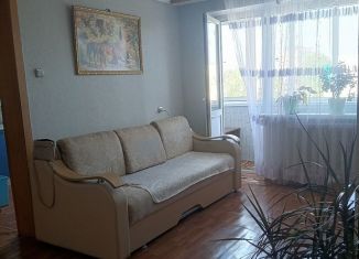 Продам 3-комнатную квартиру, 60 м2, Салават, улица Калинина, 59