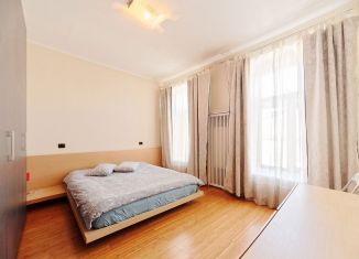 Сдается 1-ком. квартира, 50 м2, Санкт-Петербург, набережная реки Фонтанки, 40/68