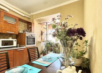 Продаю 4-комнатную квартиру, 104 м2, Ростов-на-Дону, Доломановский переулок, 11