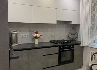 Продам 3-ком. квартиру, 73.4 м2, Исилькуль, проспект Железнодорожников, 4