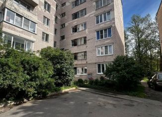 Продается двухкомнатная квартира, 46.8 м2, Ломоносов, Богумиловская улица, 15