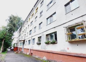 Продажа 2-комнатной квартиры, 42.5 м2, Калуга, улица Никитина, 93