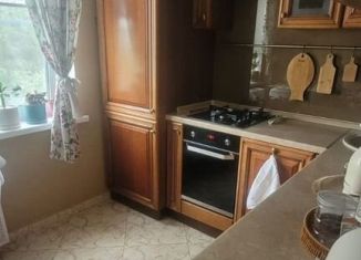 Продаю 2-ком. квартиру, 44 м2, Люберцы, улица Побратимов, 18