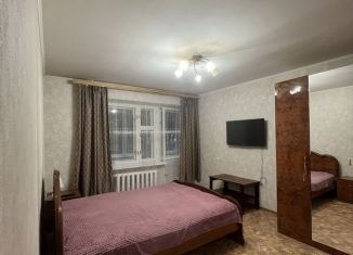 Сдается двухкомнатная квартира, 56 м2, Йошкар-Ола, улица Лобачевского, 10