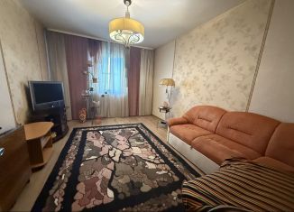 Продаю двухкомнатную квартиру, 57.6 м2, Новгородская область, улица Рахманинова, 4