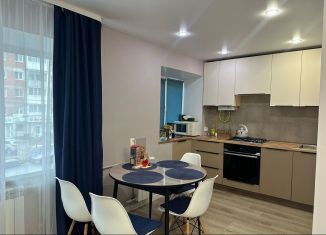 Продам двухкомнатную квартиру, 43 м2, Дзержинск, проспект Циолковского, 20