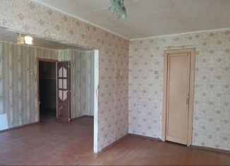 Продаю 2-комнатную квартиру, 43.2 м2, Сланцы, улица Баранова, 2