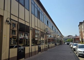 Продам торговую площадь, 653.5 м2, Адыгея, улица Гагарина, 144/1к7