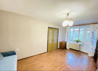 Продам 2-ком. квартиру, 44.5 м2, посёлок Металлострой, улица Максима Горького, 4