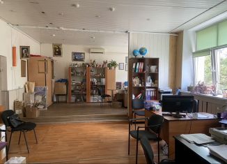 Сдача в аренду офиса, 76 м2, Калининград, улица Подполковника Иванникова, 3А