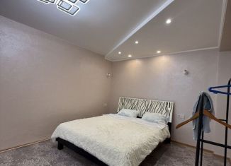 Сдаю в аренду однокомнатную квартиру, 35 м2, посёлок городского типа Партенит, Фрунзенское шоссе, 12