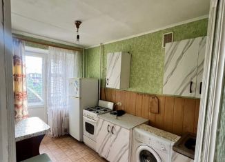 Сдается в аренду однокомнатная квартира, 30 м2, Выкса, улица Осипенко, 5